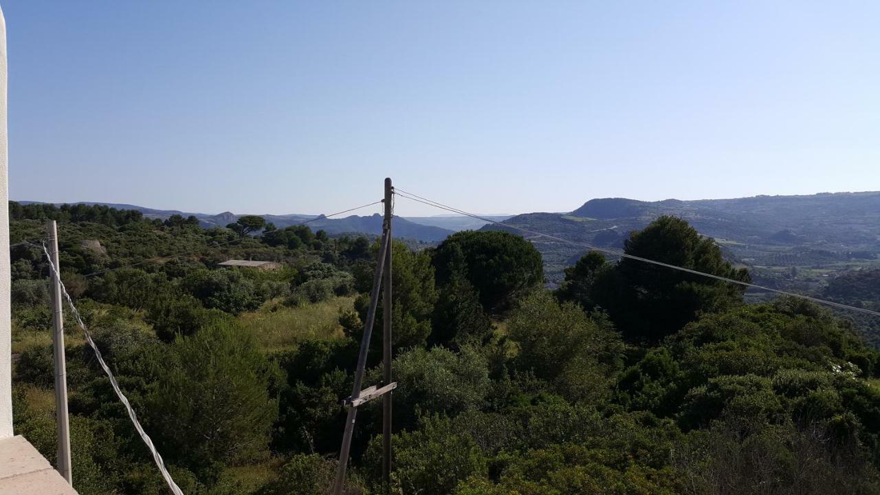 Magomadas Serra E Mesu Affittacamere المظهر الخارجي الصورة